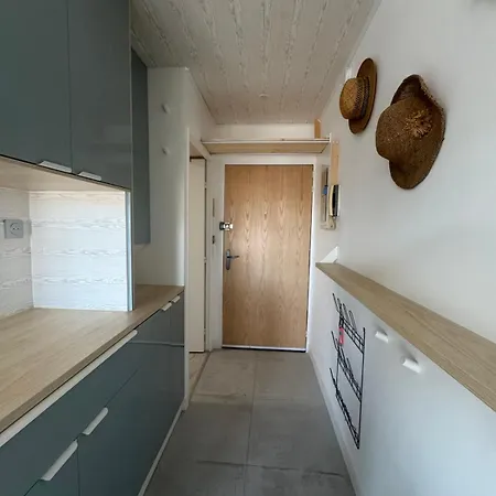 Climatisé, Refait à Neuf Apartamento *