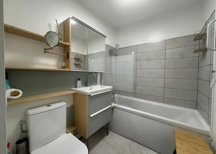 Climatise, Refait A Neuf Apartment